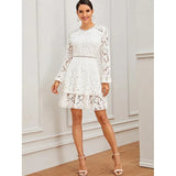 Women's Lace Mid Waist Slim Fit Temperament Commute White Short