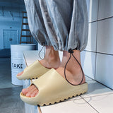Fashion Flat Thicken EVA Non-Slip Bathroom Flip Flops Platform Slippers Yeezis Slides Shoes for Women 2022 Beach Men