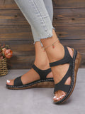 Color Hollow Thick-Spowed Sandals Women Large Size Magic Belt Light Beach Cool