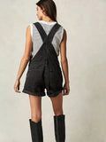 Loose Multi-Pocket Strap Jeans Woman-Outfit