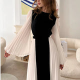 Women's New Round-Neck Loose Long-Sleeved Elegant Black And White Folded
