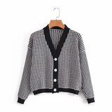 autumn and winter new cardigan fashion retro long-sleeved V-neck single-breasted color matching knitted sweater