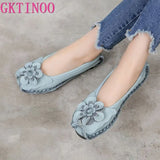 2021 Soft Genuine Leather Flat Shoes Women Flats with Flowers Ladies Shoes Women Designers Loafers Slip