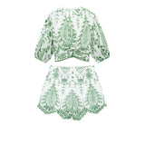 Women's Embroidery Sclum Brying V-Neck Shorts 2731267