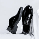 2025 New Men's Daily Round Head Low Top Round Head Thick Bottom British Wind Bright Face Patent Leather Business Shoes