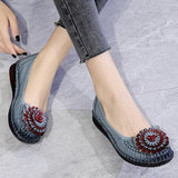 2021 Soft Genuine Leather Flat Shoes Slip On Women Flats with Flowers Ladies Shoes Women Designers