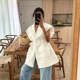 Zingj Women's Wear 2024 Summer Sleeveless Tooling Shirt Fashion Fashion Multi-Pocket Design Sense Belt Loose Top-Outfit