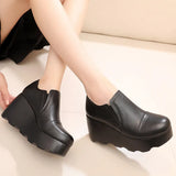 A Foot Pedaled Women's Shoes Thick Sole Waterproof Slope Heel Single Shoes With Deep Mouth Loose Cake Shoes Ladies Round Head Casual