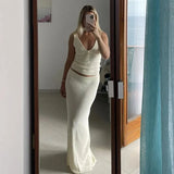 Deep V-Neck White Seam Top-Outfit