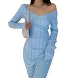 Zingj Simple Bottom-Knitted Dress With V-Collar And Bare Shoulders In A Long Knitted Hip-Bottomed