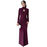 Winter Women's New Fashion Temperament High-Collar Emptiness Folding Solid Color Long-Sleeved Dress