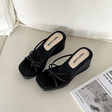 Beach Looks Good Black Slope And Flip-Flops Women's Summer Wear 2025 New With Skirt Thick Bottom Cold