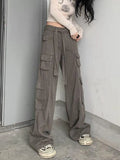 Pocket-Detail Vintage Cargo Jeans- Outfit
