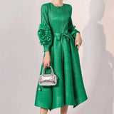 Three-Home Folds Solid-Colored Fashion Hand Embroidered Belted Elegant