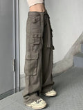 Pocket-Detail Vintage Cargo Jeans- Outfit