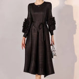 Three-Home Folds Solid-Colored Fashion Hand Embroidered Belted Elegant
