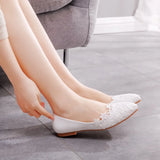 Flat-Bottomed Lace Wedding Shoes White Pointed Casual Flat Heels White Lace Casual Women's Shoes Low