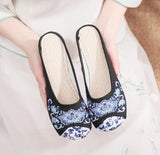 Zingj Round Head Embroidered Cloth Shoes Beef Tendon Bottom Flat Bottom Soft Bottom Canvas Slippers Female Ethnic Wind Blue And White