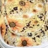 New Fashionable Canvas Shoes Tie Colors In Front Of The Printed Round Head, And The Lady Pedals Lazy