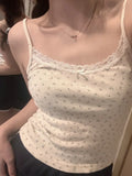 U-neck Floral Short Sleeve TeeOutfit