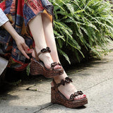 Version Of The Retro Large-Size Sandals Women's New Flowers With Slope And Cool