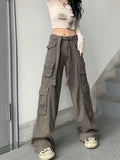 Pocket-Detail Vintage Cargo Jeans- Outfit