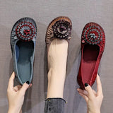 2021 Soft Genuine Leather Flat Shoes Slip On Women Flats with Flowers Ladies Shoes Women Designers