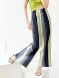 Folding 2025 Women's Folded Striped Broad Leg Trousers Unique Textured Hanging Style Straight