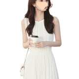 2025 New Temperament Of The High-End High-End Fine Gentle White Sleeveless