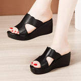 Heel Sandals And Slippers For Women In 2023, The New Summer Muffin Thick-Soled Waterproof Platform Wears Fashionable Red