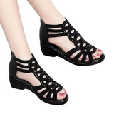 Leather Roman Sandals Women's Summer 2025 New Soft-Soled Mother Shoes Fashion Wear Ladies Sandals Slopes And Women's