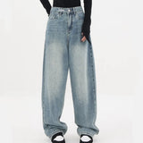 Light Blue Wash Baggy Boyfriend JeansOutfit