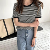 Vintage Short Sleeve T Shirt Women 2022 Summer Korean Fashion T-shir Soft Tops Tshirts Casual O Neck Tee Shirt